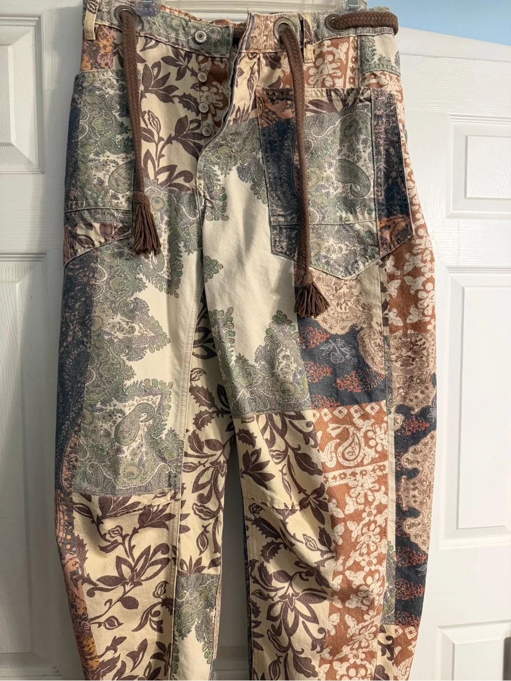 Free People We The Free Printed Moxie Barrel Jeans plum floral - Picture 1 of 7